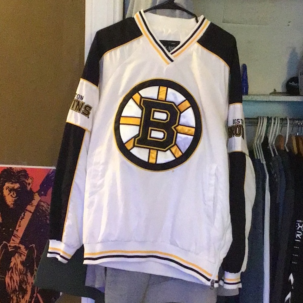 Boston Bruins NHL Pullover Jersey. Men’s Medium. Black, White and Yellow.